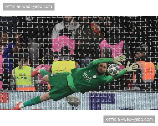 意大利门将困境 多纳鲁马状态起伏埋下后防隐患种子